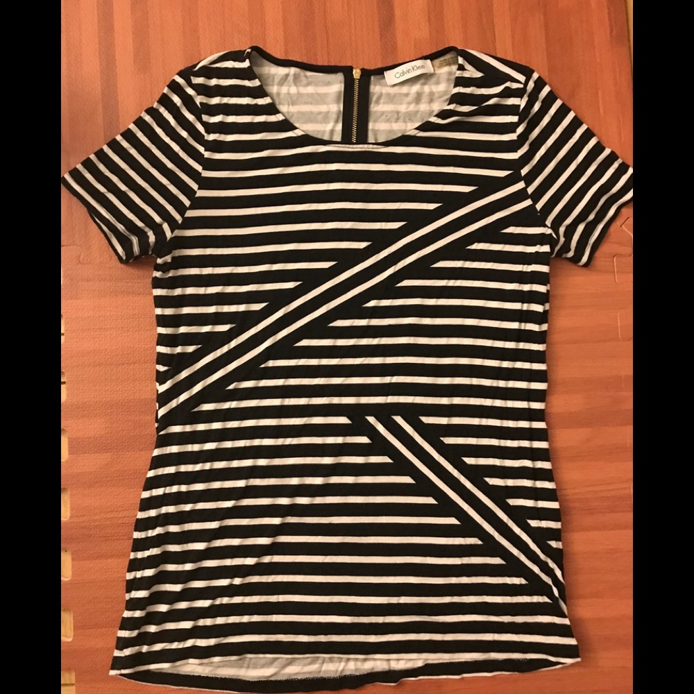 Calvin Klein Zip Back Abstract Black White Tee